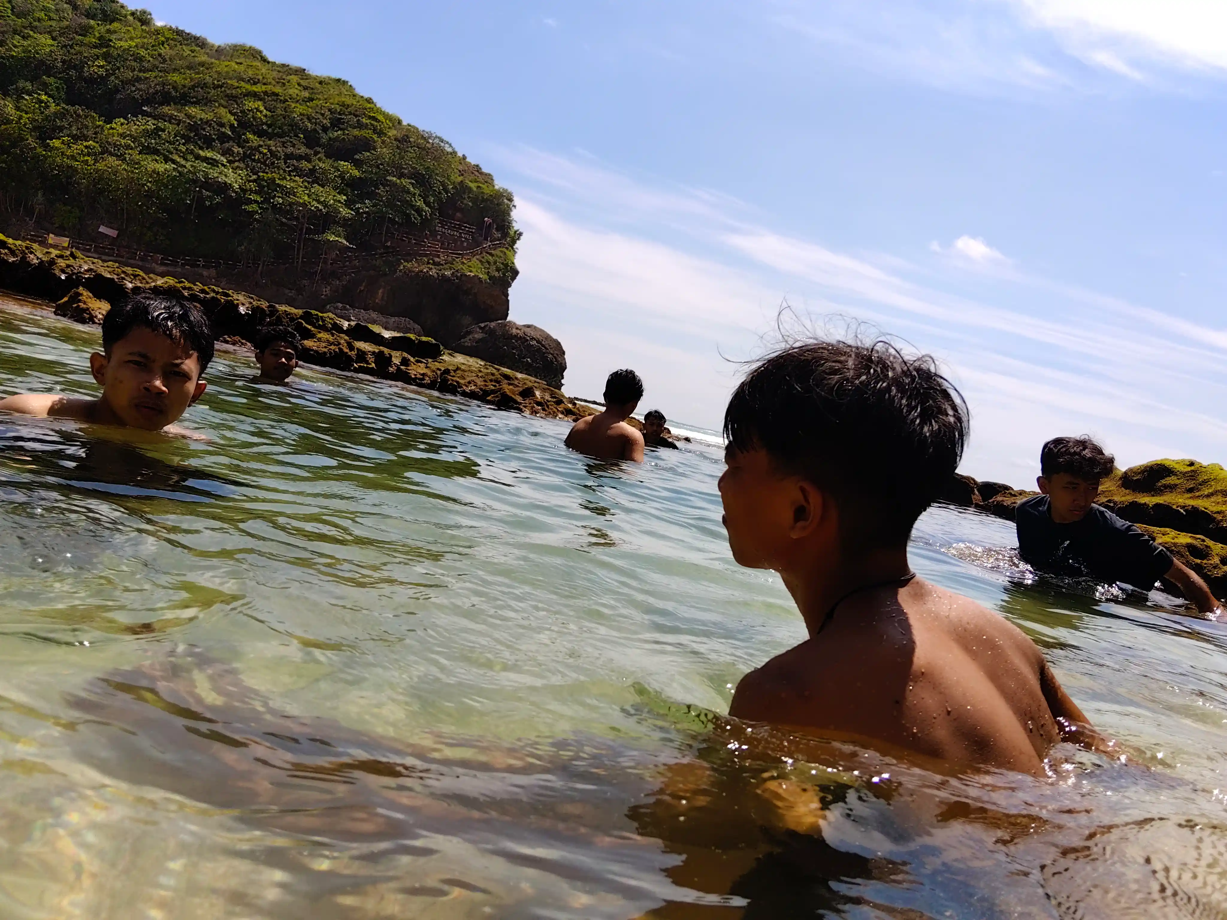 Pantai Batu Bengkung